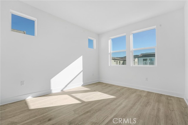 27345 Creekwood Lane, Valencia CA: https://media.crmls.org/medias/3e3240de-e72e-41ca-9990-b1b06b7a06cf.jpg