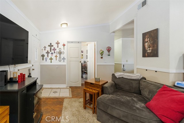 Detail Gallery Image 5 of 24 For 233 Southshore, Lake Elsinore,  CA 92530 - 4 Beds | 2 Baths