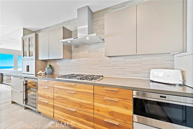 Detail Gallery Image 21 of 57 For 535 Dunnegan Dr, Laguna Beach,  CA 92651 - 4 Beds | 3/1 Baths