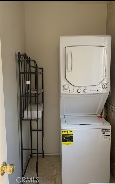 Detail Gallery Image 36 of 41 For 22972 Avenue San Luis, Woodland Hills,  CA 91364 - 1 Beds | – Baths