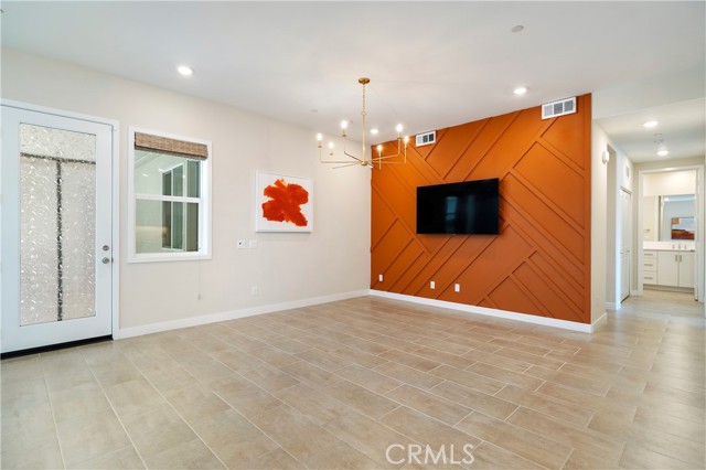 173 Biome, Irvine CA: https://media.crmls.org/medias/3e33bc0c-e627-4ebf-bd07-b97bac323af5.jpg