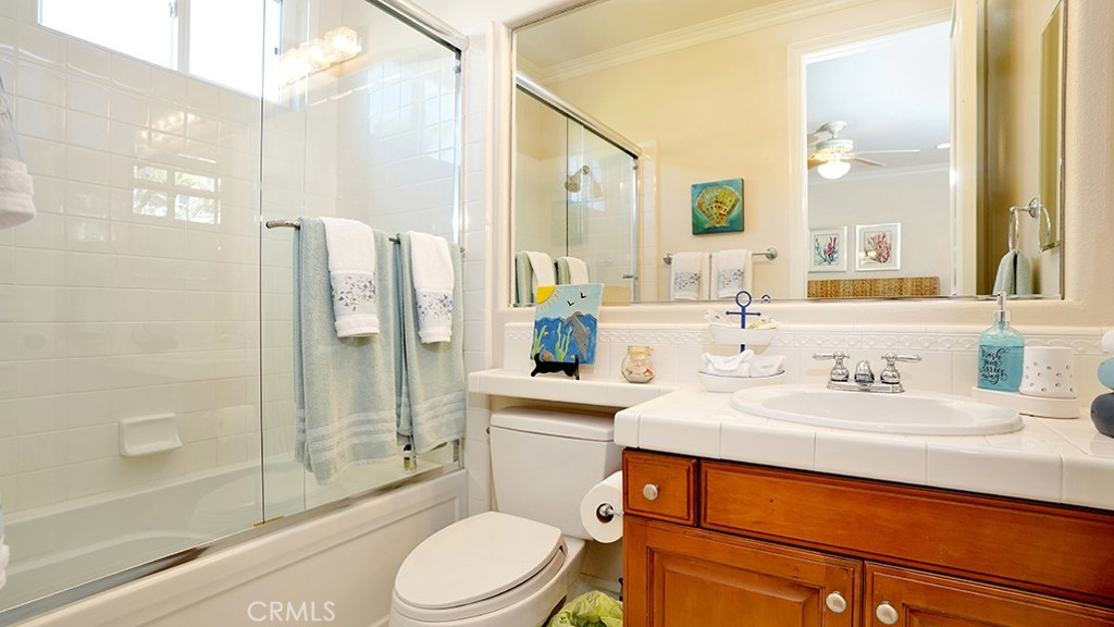 MLS #OC25258834 image #36