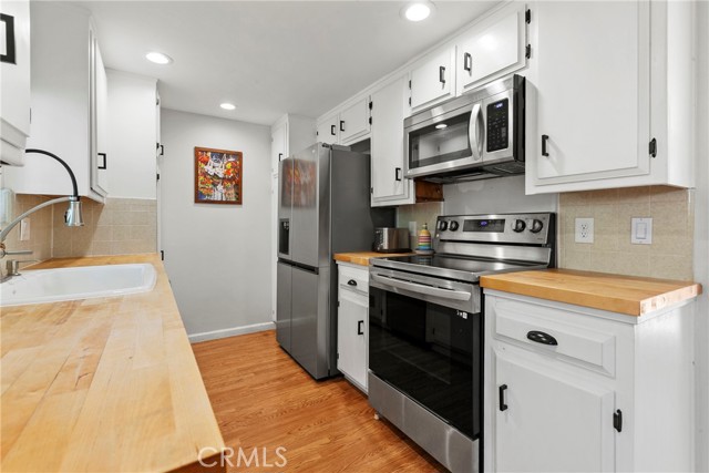 Detail Gallery Image 4 of 25 For 1750 Prefumo Canyon Rd #15,  San Luis Obispo,  CA 93405 - 2 Beds | 1/1 Baths