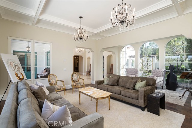 Detail Gallery Image 12 of 34 For 25 Blue Grass, Irvine,  CA 92603 - 6 Beds | 6/3 Baths