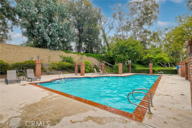 543 Rockport Court, Encinitas CA: https://media.crmls.org/medias/3e3437c7-72ff-4cff-bcb3-77113082e7ec.jpg