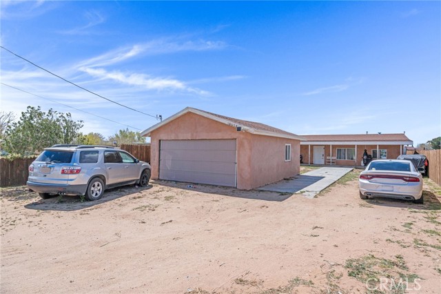 Detail Gallery Image 4 of 34 For 18678 Bellflower St, Adelanto,  CA 92301 - 3 Beds | 2 Baths