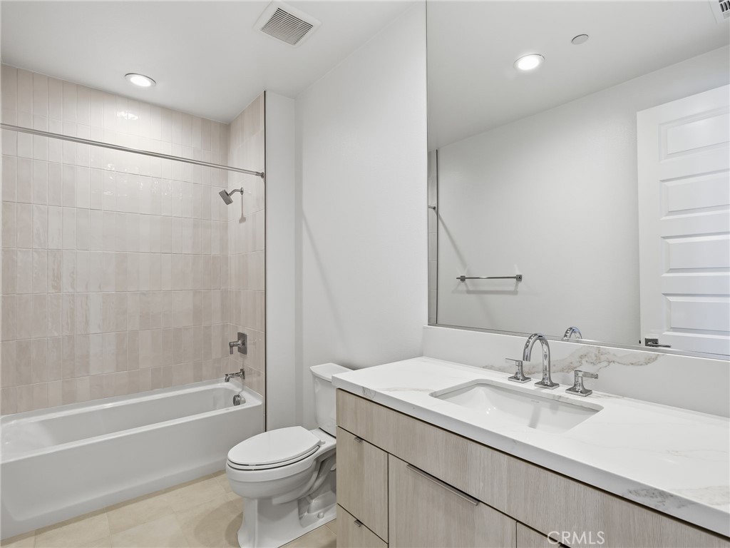 MLS #OC26160951 image #11