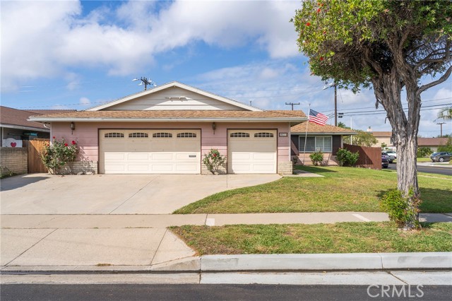 19771 Lexington Ln, Huntington Beach, CA 92646