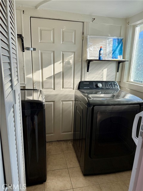 Detail Gallery Image 7 of 12 For 411 Myrtle, Glendale,  CA 91203 - 2 Beds | 1 Baths