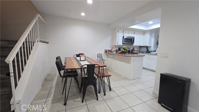 Detail Gallery Image 5 of 27 For 1772 Dumitru #B,  Corona,  CA 92881 - 2 Beds | 2/1 Baths