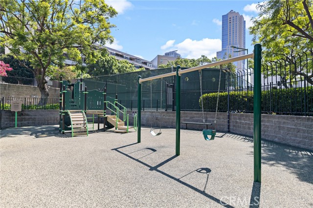 800 W 1st Street, Los Angeles CA: https://media.crmls.org/medias/3e35816a-45b1-4bab-9ed3-c7bea152b78d.jpg