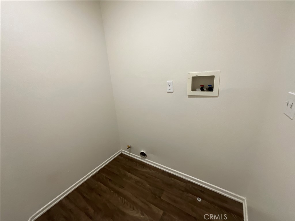https://media.crmls.org/medias/3e359934-1550-4eb2-bfd1-930220525d72.jpg?preset=X-Large