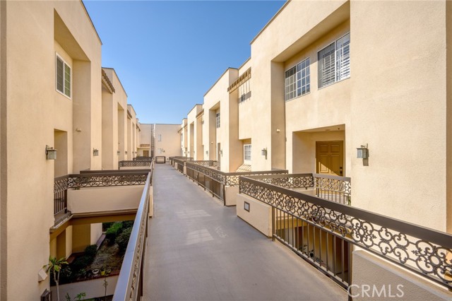 Detail Gallery Image 28 of 29 For 537 N Adams St #207,  Glendale,  CA 91206 - 2 Beds | 2/1 Baths