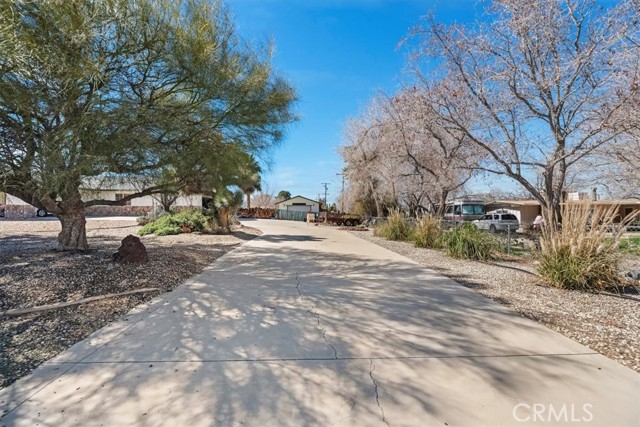 Detail Gallery Image 6 of 48 For 9860 Alta Mesa Ave, Phelan,  CA 92371 - 3 Beds | 2 Baths