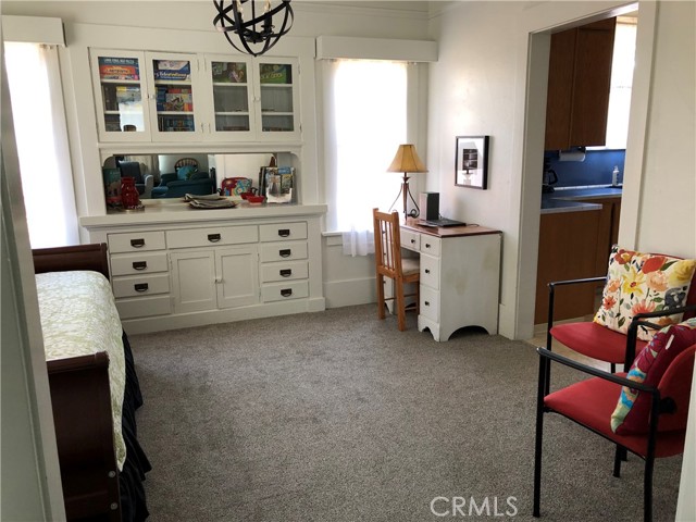 Detail Gallery Image 4 of 21 For 2315 J St, Eureka,  CA 95501 - 3 Beds | 2 Baths