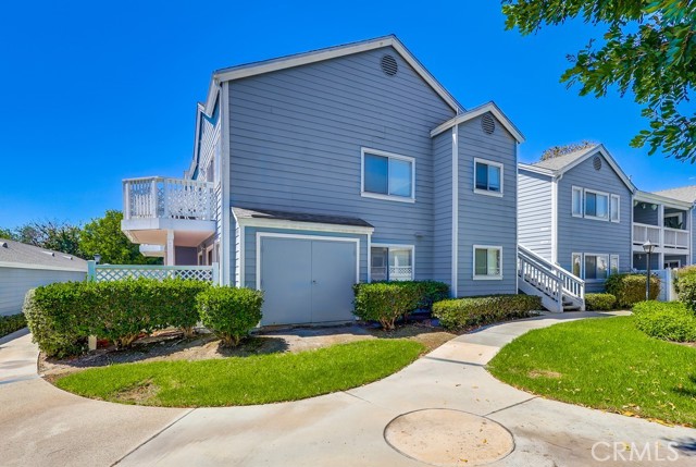 12874 Sycamore Village Drive, Norwalk CA: https://media.crmls.org/medias/3e386672-08ae-4be4-87e7-a24341466bde.jpg