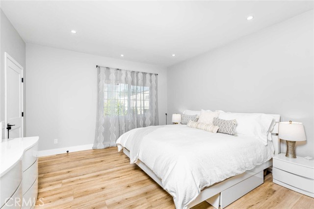 5923 Etiwanda Avenue, Tarzana CA: https://media.crmls.org/medias/3e38f3c8-73d0-40ac-a49a-15821274d037.jpg