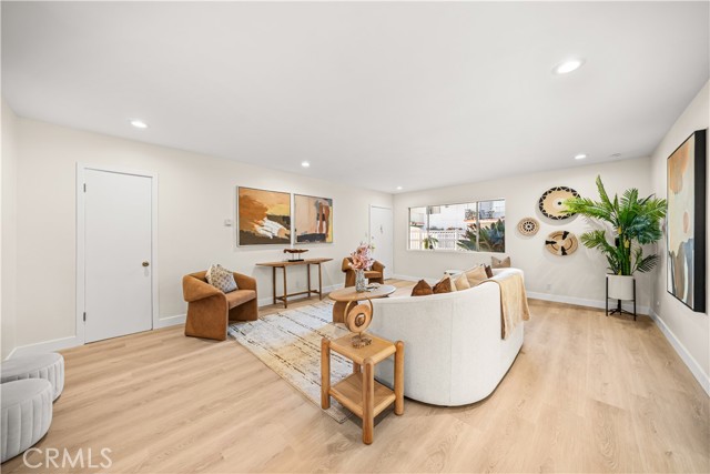 127 North Eucalyptus Avenue, 4 photo 17