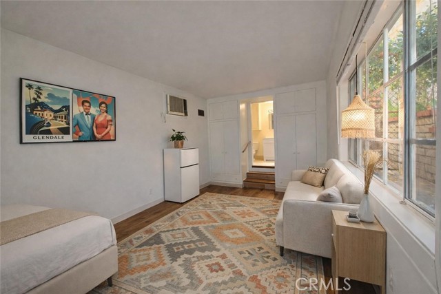 1210 Tyler ST Unit: 1/2