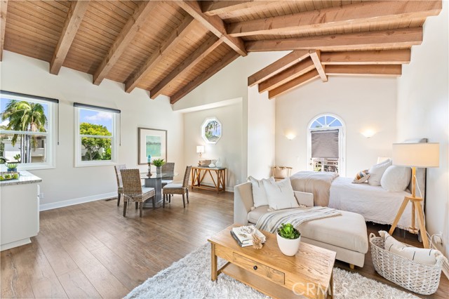 30781 Via Conquista, San Juan Capistrano CA: https://media.crmls.org/medias/3e39f7e2-3f1c-47ef-bdce-453ce0ce62f3.jpg