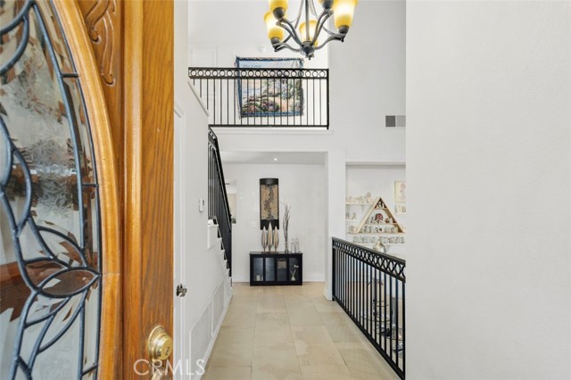 Detail Gallery Image 2 of 38 For 30249 Point Marina Dr, Canyon Lake,  CA 92587 - 3 Beds | 2/1 Baths