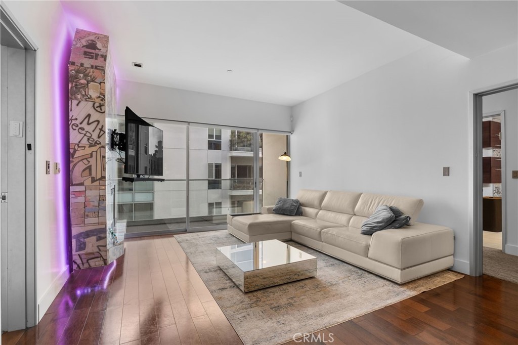 3e3b7c93 94ce 4990 96da 209853b48526