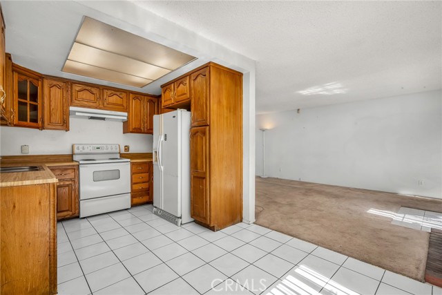 1860 San Francisco Avenue, Long Beach CA: https://media.crmls.org/medias/3e3c4764-e856-4300-b133-74bd3985e299.jpg