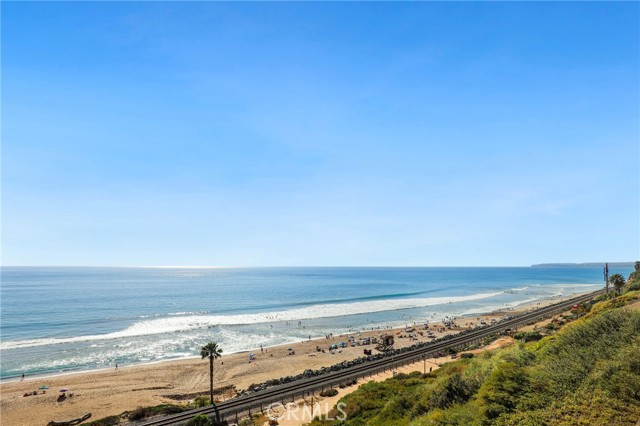 Detail Gallery Image 40 of 66 For 410 Corto Ln #E,  San Clemente,  CA 92672 - 2 Beds | 3 Baths