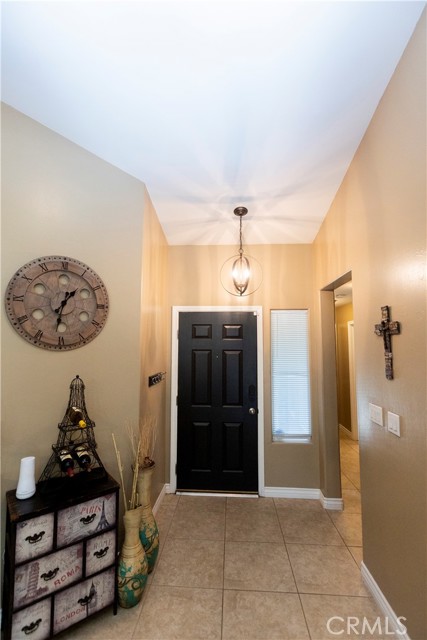 Detail Gallery Image 4 of 29 For 12307 Fairburn Way, Bakersfield,  CA 93312 - 4 Beds | 2 Baths