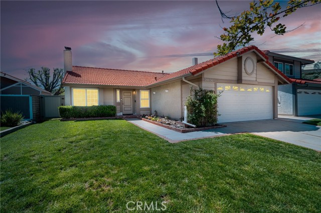 Detail Gallery Image 1 of 26 For 28026 Sturbridge Dr, Castaic,  CA 91384 - 3 Beds | 2 Baths