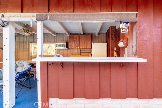 4899 Glenwood Drive, Riverside CA: https://media.crmls.org/medias/3e3dcff7-440a-42f2-a1d8-d2de2d4b7460.jpg