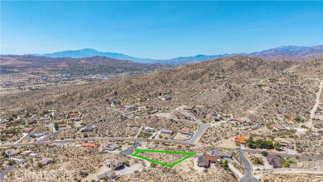 57006 Pinto Court, Yucca Valley CA: https://media.crmls.org/medias/3e3e5520-3a91-432e-ae71-50da91e12834.jpg