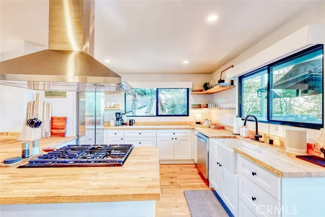 Detail Gallery Image 17 of 59 For 481 Heliotrope Dr, Lake Arrowhead,  CA 92352 - 3 Beds | 2/1 Baths