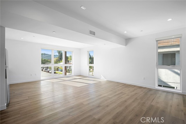 Detail Gallery Image 6 of 20 For 10657 Moorpark St #201,  North Hollywood,  CA 91602 - 1 Beds | 1 Baths