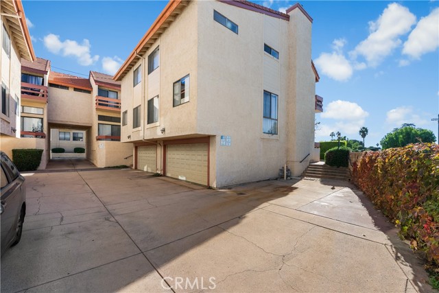 Detail Gallery Image 47 of 52 For 21054 Parthenia #11,  Canoga Park,  CA 91304 - 3 Beds | 3 Baths