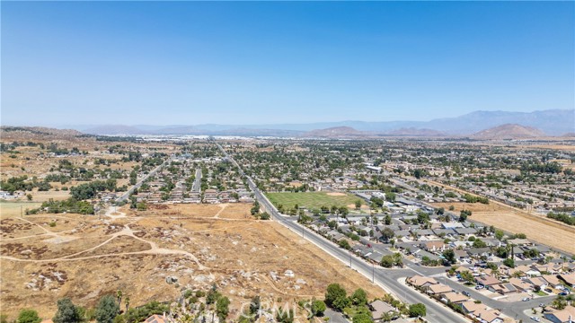 Detail Gallery Image 44 of 45 For 1776 Auburn Ct, Perris,  CA 92570 - 3 Beds | 2/1 Baths