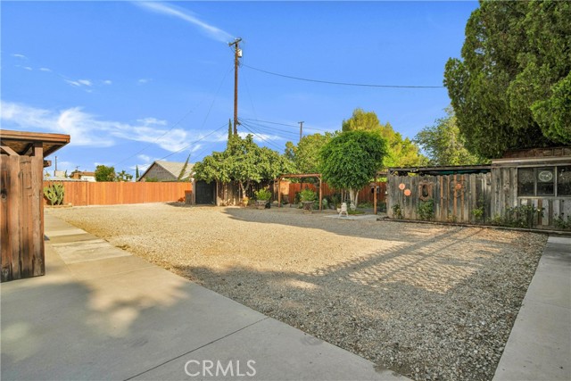 8666 Keokuk Avenue, Winnetka CA: https://media.crmls.org/medias/3e407705-7ea0-4f1e-813f-f68af663846f.jpg