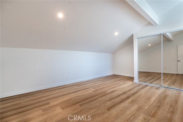 Detail Gallery Image 20 of 25 For 6155 Reseda #4,  Tarzana,  CA 91335 - 3 Beds | 2 Baths