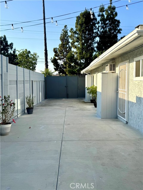 4628 W Simmons Avenue, Orange CA: https://media.crmls.org/medias/3e4126d4-9221-466c-8b78-eaa9272d5b9f.jpg