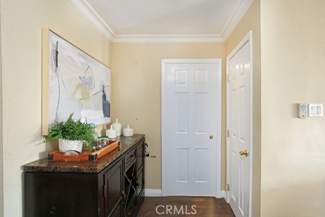 Detail Gallery Image 17 of 41 For 5024 N Bentree Cir, Long Beach,  CA 90807 - 4 Beds | 2 Baths