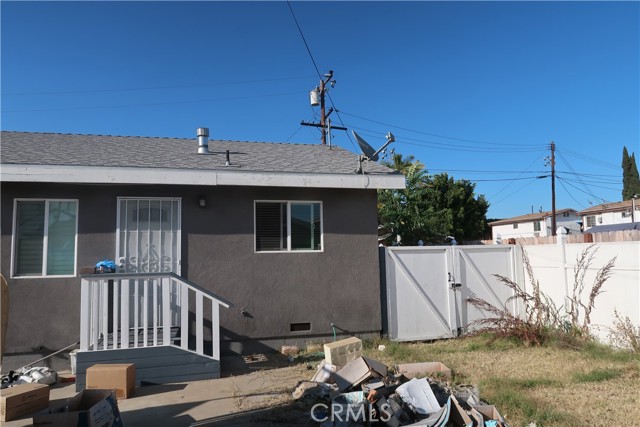 1140 1/2 S Greenwood Ave, Montebello, California 90640, 3 Bedrooms Bedrooms, ,1 BathroomBathrooms,Single Family Residence,For Sale,1/2 S Greenwood Ave,DW24136023