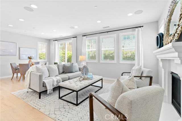 28 Fosco Street, Rancho Mission Viejo CA: https://media.crmls.org/medias/3e41d903-1a2d-4748-9b97-9d282e5d6738.jpg