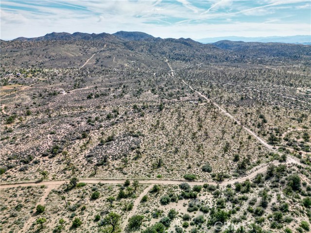 Detail Gallery Image 30 of 33 For 27 Vista Rd, Pioneertown,  CA 92356 - – Beds | – Baths