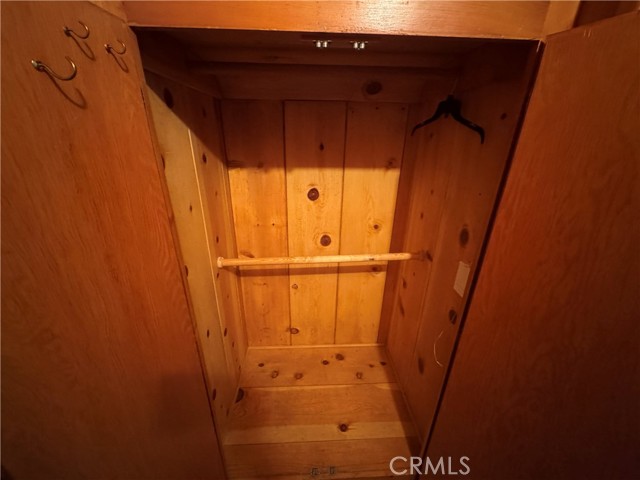 Detail Gallery Image 16 of 57 For 5180 Lone Pine Canyon, Wrightwood,  CA 92397 - 4 Beds | 2 Baths