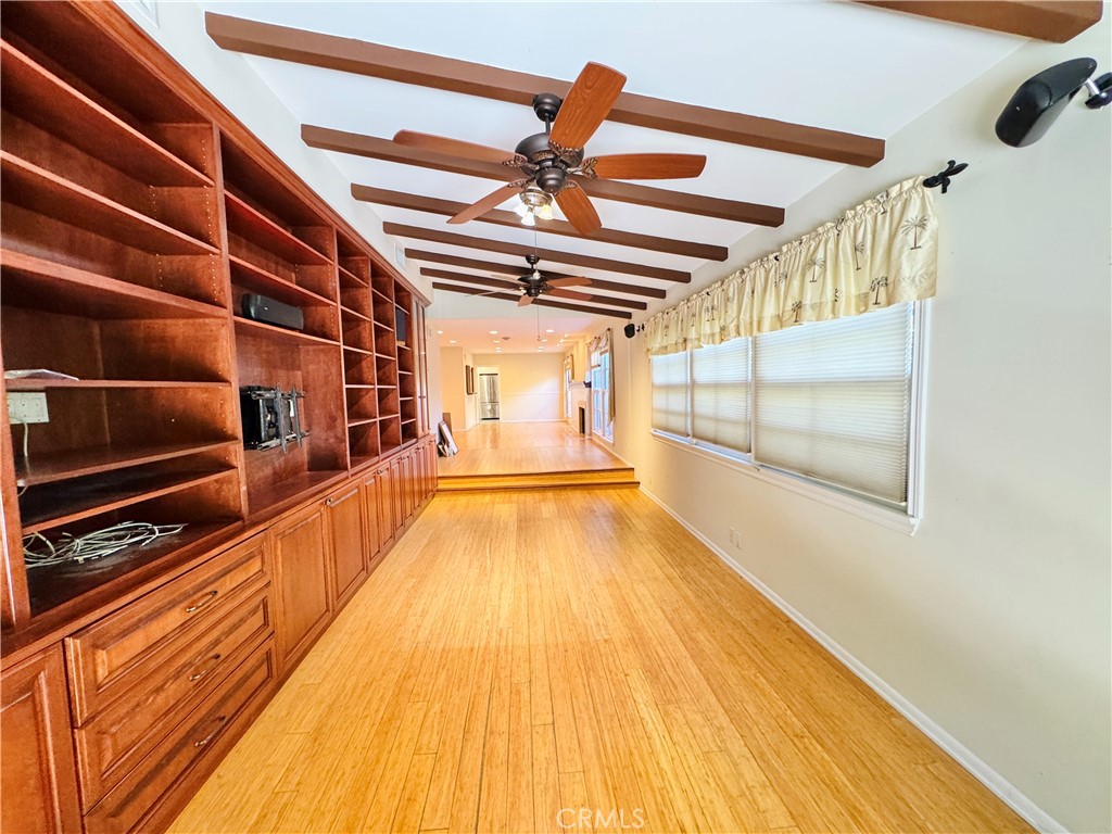https://media.crmls.org/medias/3e436aaf-6815-46ba-a329-2d2573c4fac8.jpg?preset=X-Large