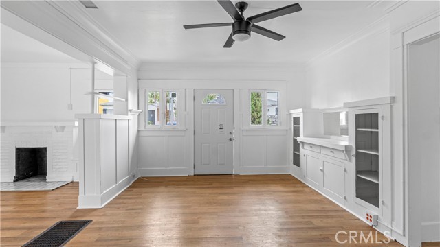 4095 Albatross Street, San Diego CA: https://media.crmls.org/medias/3e43a985-980f-4f25-a103-1b8807f4fdcc.jpg