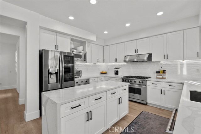 Detail Gallery Image 32 of 75 For 29228 Las Brisas Rd, Valencia,  CA 91354 - 5 Beds | 4 Baths