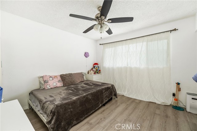 Image 14 of 28 For 9861 Lemon Avenue