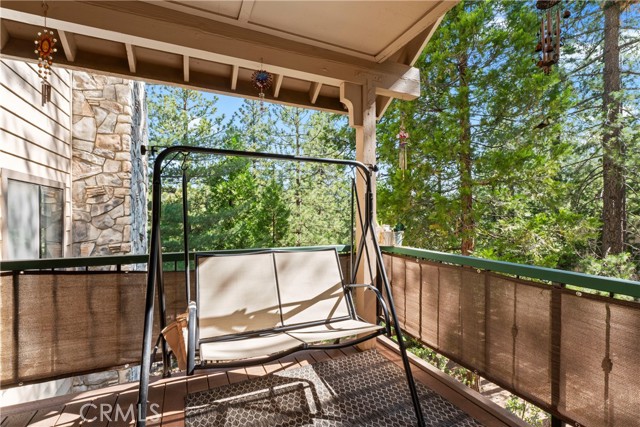 Image 5 of 52 For 27528 Ashwood Lane