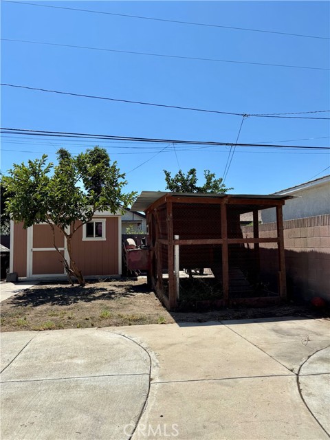 Detail Gallery Image 6 of 12 For 372 E Janice St, Long Beach,  CA 90805 - 3 Beds | 1 Baths